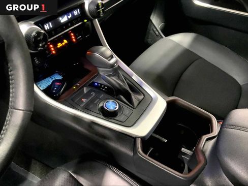 Certified 2025 Toyota RAV4 Limited image 16