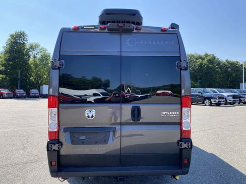 Used 2024 RAM ProMaster 3500 w/ Quick Order Package 22H SLT+ FWD image 6