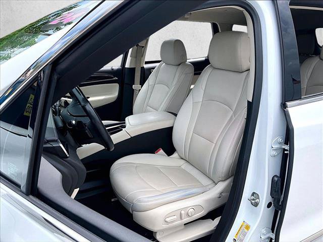 Certified 2024 Buick Enclave Essence FWD image 27
