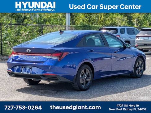 Certified 2023 Hyundai Elantra SEL FWD image 5
