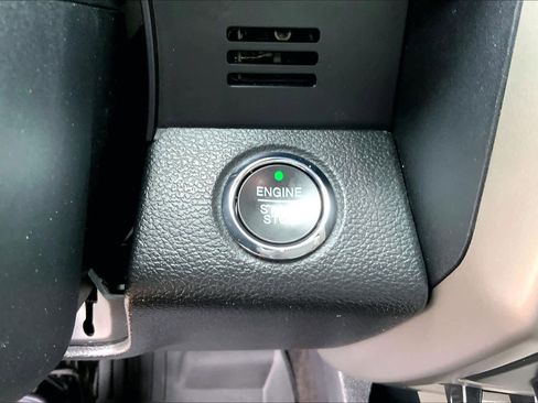 Used 2019 Ford F150 Lariat w/ Equipment Group 502A Luxury RWD image 32