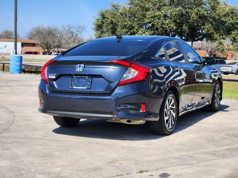 Used 2018 Honda Civic EX image 7