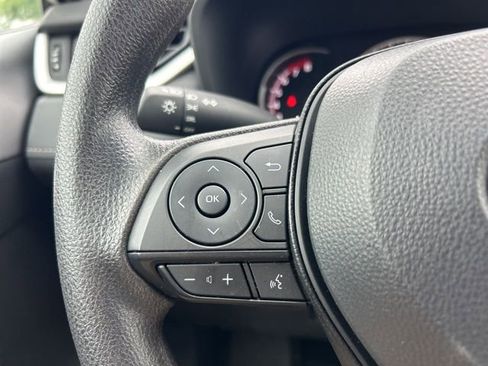 Used 2025 Toyota RAV4 LE image 18