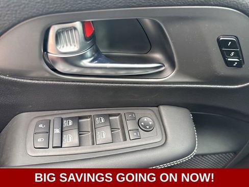 New 2026 Chrysler Pacifica Select image 32