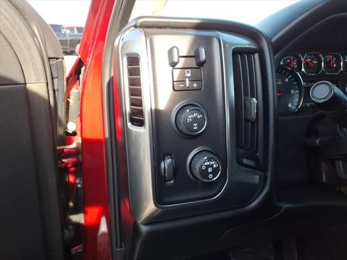 Used 2018 Chevrolet Silverado 1500 LT w/ All Star Edition image 13