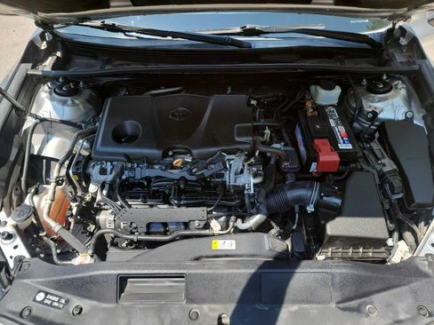 Used 2019 Toyota Camry LE FWD image 37