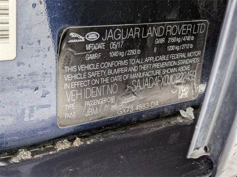 Used 2018 Jaguar XE Premium image 28