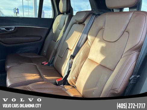 Used 2023 Volvo XC90 B6 Ultimate w/ Protection Package Premier image 16