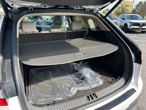 Used 2017 Lincoln MKX Reserve image 10