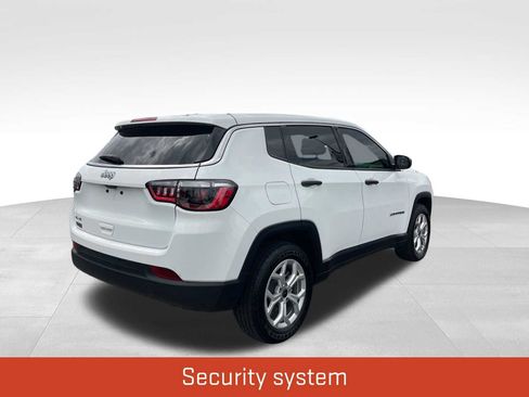 Used 2025 Jeep Compass Sport AWD/4WD image 5