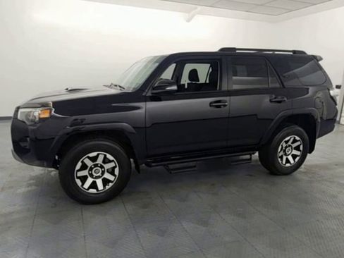 Used 2023 Toyota 4Runner TRD Off-Road Premium image 4