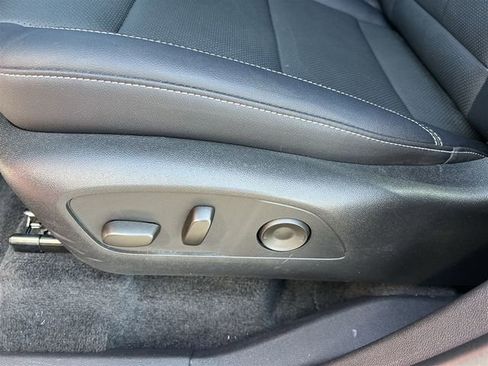 Certified 2026 Chevrolet Traverse LT w/ Driver Confidence Package AWD/4WD image 19