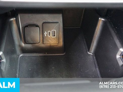 Used 2025 Ford Explorer ST-Line image 44