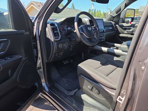 Used 2025 RAM 1500 Big Horn AWD/4WD image 10