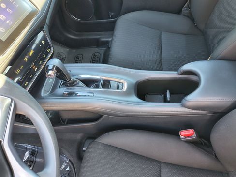 Used 2016 Honda HR-V EX image 25