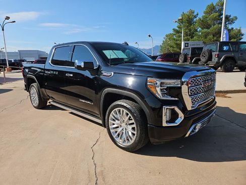 Used 2019 GMC Sierra 1500 Denali w/ Denali Ultimate Package AWD/4WD image 5
