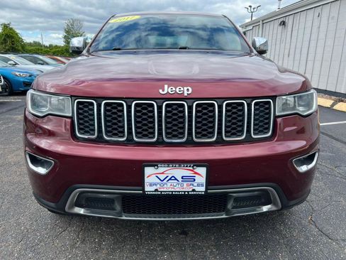 Used 2017 Jeep Grand Cherokee Limited AWD/4WD image 2