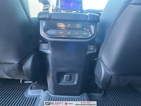 Used 2024 Toyota Grand Highlander XLE image 14