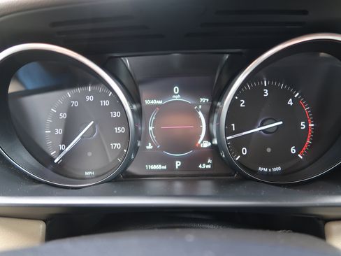 Used 2016 Land Rover Range Rover Sport HSE image 29