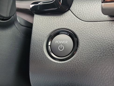 New 2026 Toyota Camry SE FWD image 28