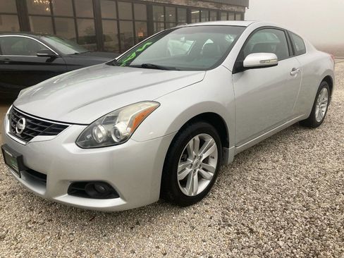 Used 2012 Nissan Altima 2.5 S w/ 2.5S Premium Pkg image 2