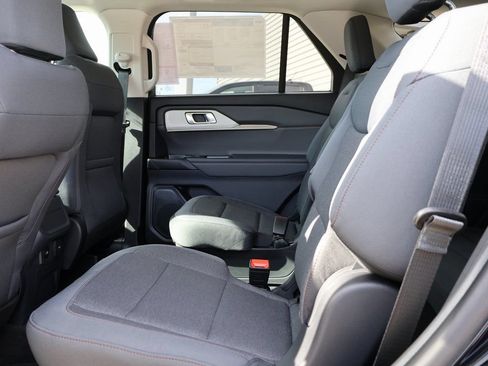 New 2026 Ford Explorer Active AWD/4WD image 19