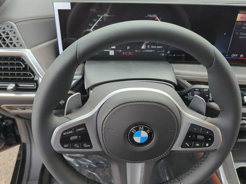 Used 2026 BMW X7 xDrive40i w/ M Sport Package AWD/4WD image 18