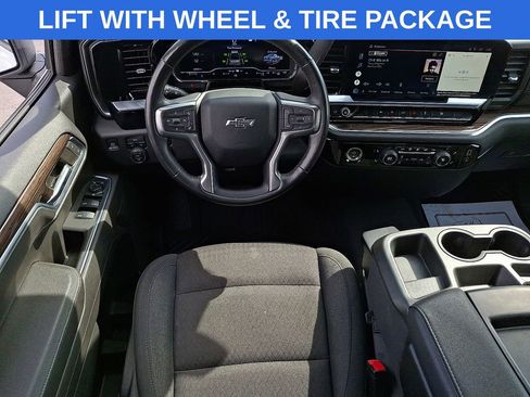 Used 2022 Chevrolet Silverado 1500 RST image 12