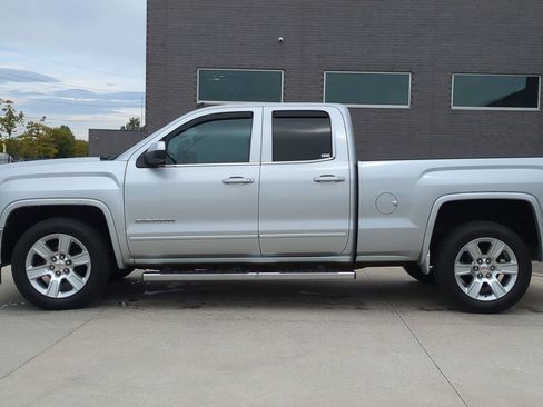 Used 2014 GMC Sierra 1500 SLE image 2