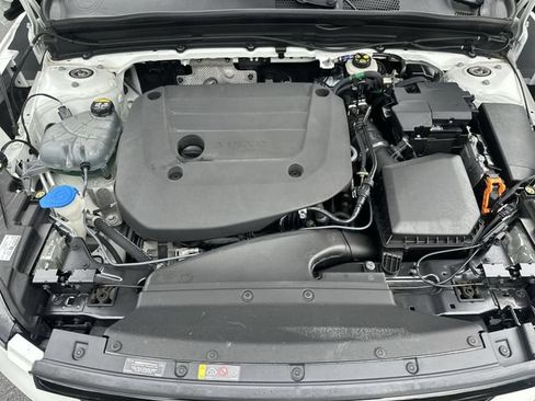 Used 2023 Volvo XC40 B5 Plus w/ Driver Assist Package AWD/4WD image 22