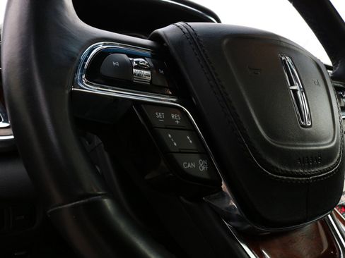 Used 2020 Lincoln Continental Reserve image 30
