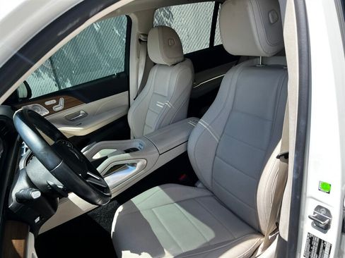 Used 2021 Mercedes-Benz GLE 350 4MATIC w/ Premium Package image 19