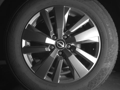 Used 2025 Nissan Pathfinder SV image 14