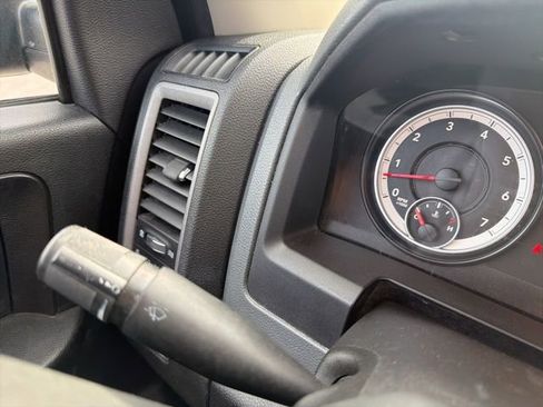 Used 2014 RAM 1500 Express image 19