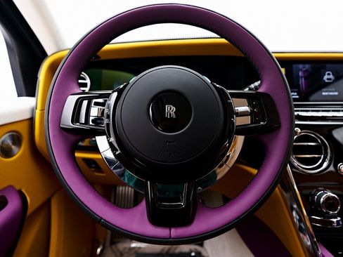 Used 2025 Rolls-Royce Cullinan image 67