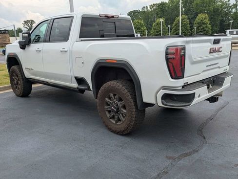 Used 2024 GMC Sierra 2500 AT4 w/ AT4 Premium Plus Package AWD/4WD image 4
