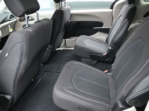 Used 2023 Chrysler Voyager LX FWD image 32