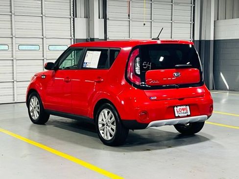 Used 2019 Kia Soul + FWD image 16