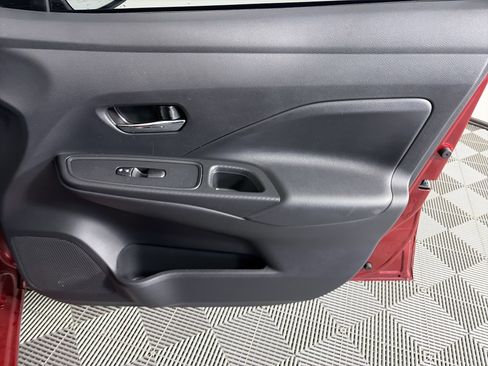 Certified 2025 Nissan Versa SV image 41