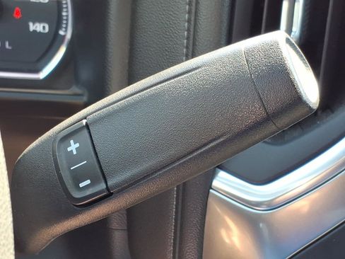 Used 2019 Chevrolet Silverado 1500 LT AWD/4WD image 20