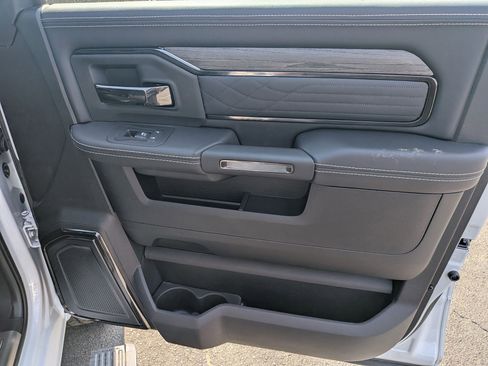 New 2026 RAM 2500 Limited AWD/4WD image 32