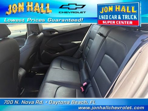 Used 2018 Chevrolet Cruze Premier FWD image 19