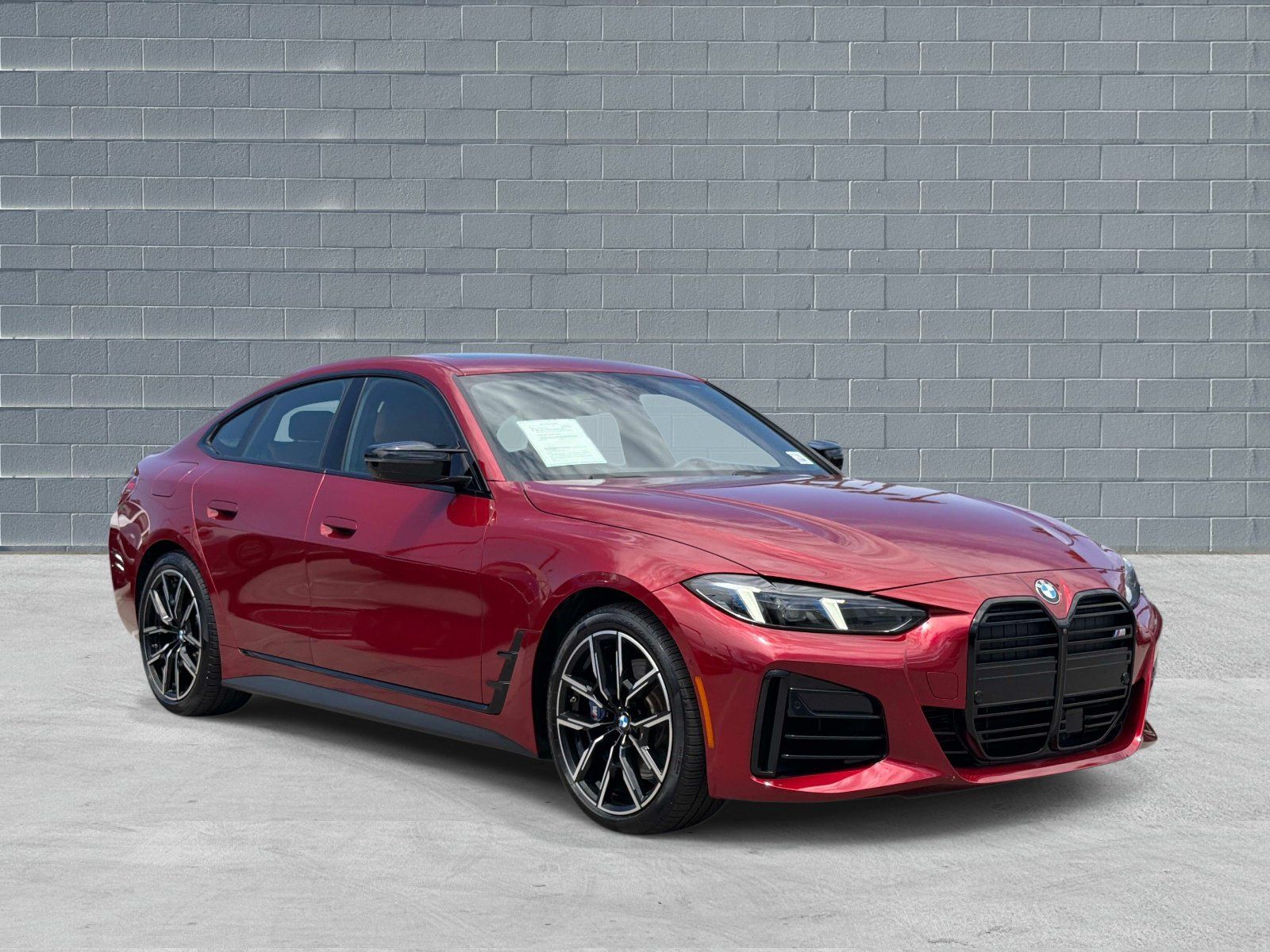 Used 2025 BMW M440i RWD image 1