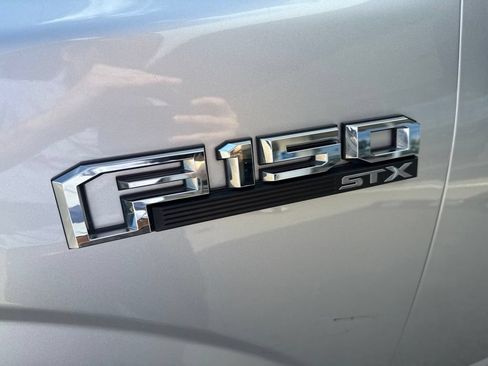 Used 2019 Ford F150 XL w/ Equipment Group 101A Mid RWD image 10