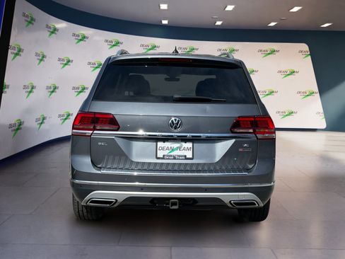 Used 2018 Volkswagen Atlas SEL Premium image 6