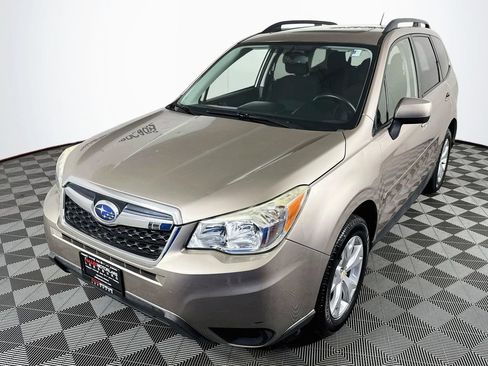 Used 2015 Subaru Forester 2.5i Premium w/ Popular Package #1 AWD/4WD image 3