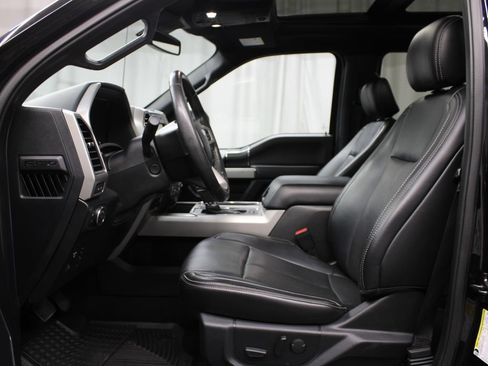 Used 2019 Ford F150 Lariat w/ Equipment Group 502A Luxury AWD/4WD image 15