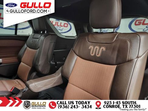 Used 2023 Ford Explorer King Ranch w/ Technology Package image 12