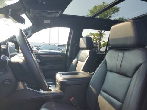 Certified 2024 Chevrolet Tahoe RST w/ Luxury Package AWD/4WD image 17