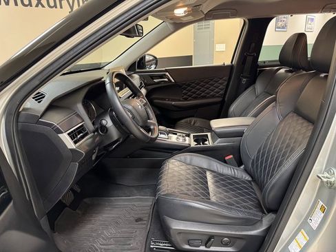 Used 2022 Mitsubishi Outlander SEL image 9